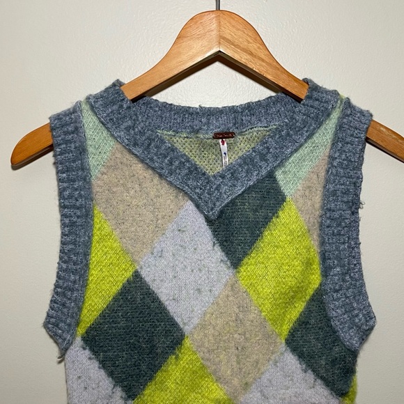 Free People Quinn Sweater Vest - Picture 2 of 6